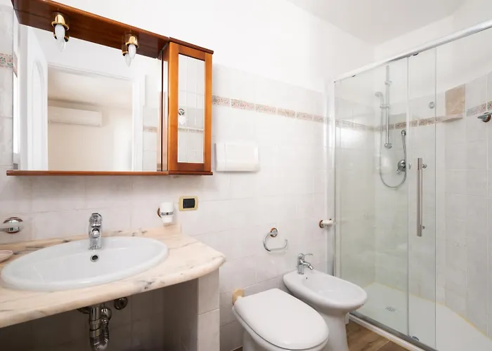 Olivastro By Klodge シャレー